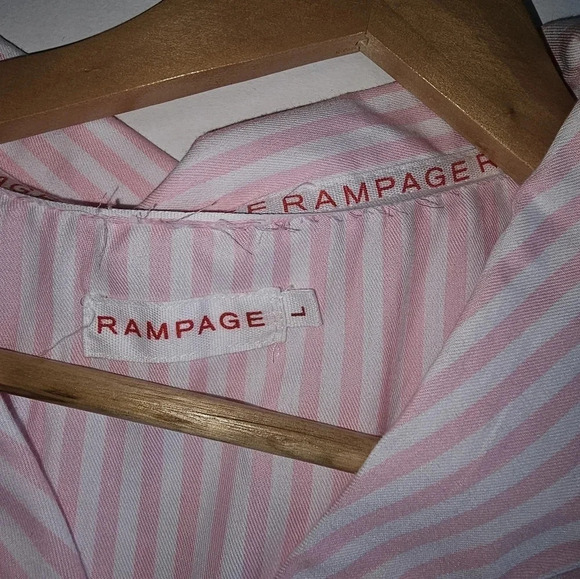 Pink Striped 2 piece Lounge Set - Picture 3 of 6